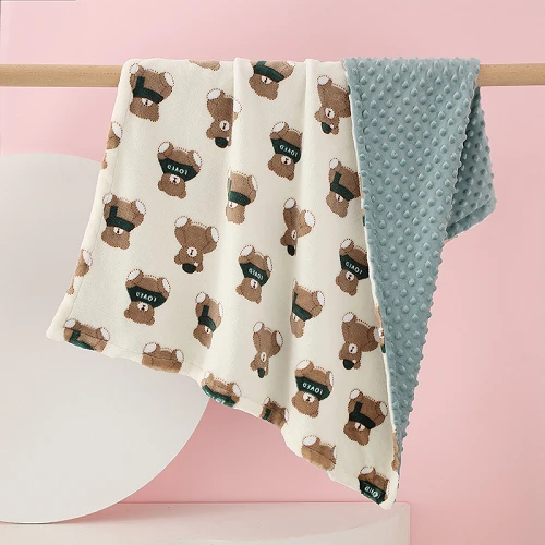 Kaksikerroksiset Minky Dots -peitot