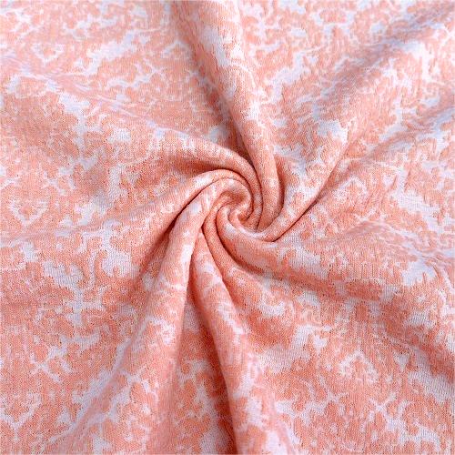 Monivärinen neulottu jacquard-kangas
