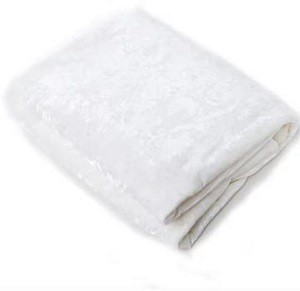 Kaksikerroksinen valkoinen viltti